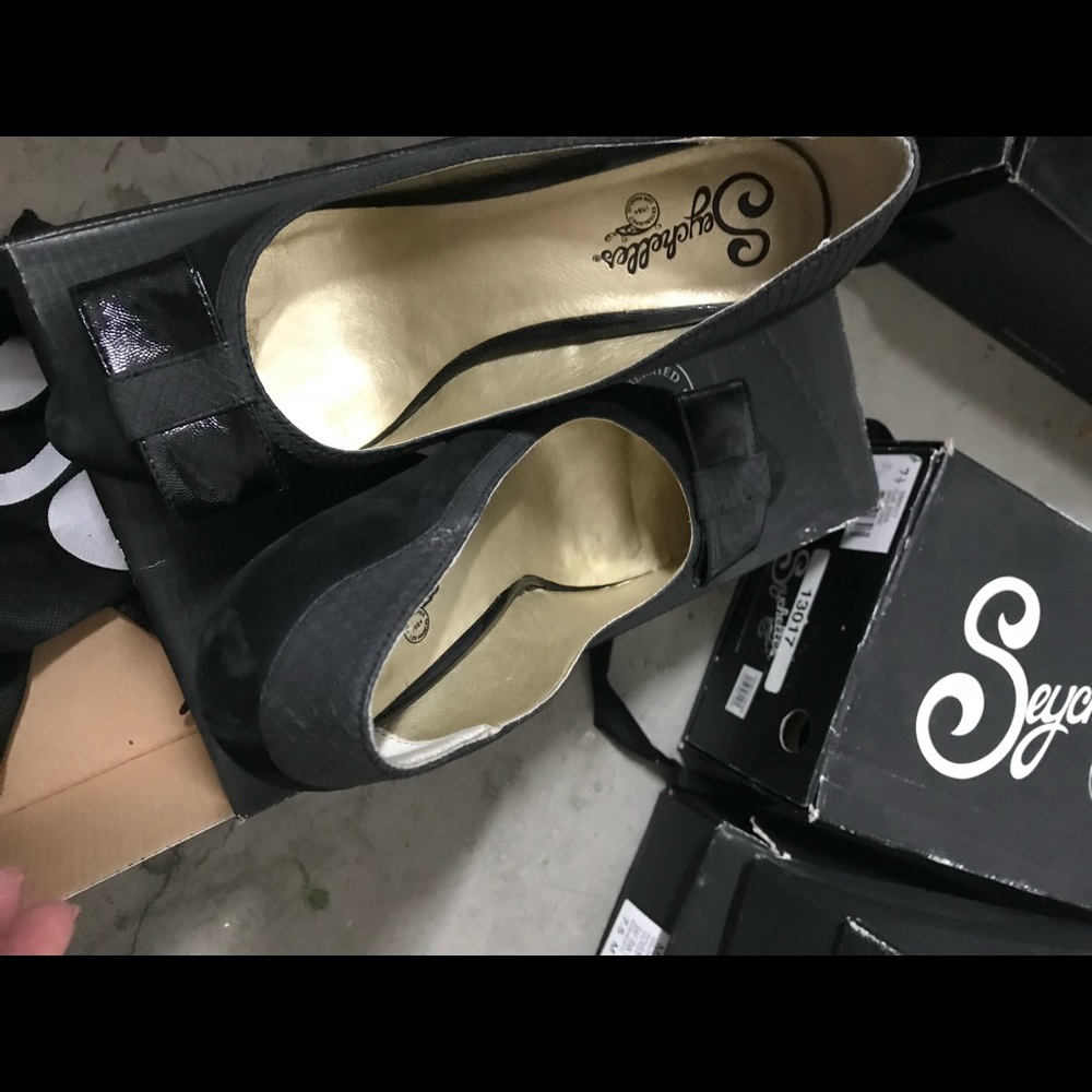 Seychelles Black Pumps size 7.5